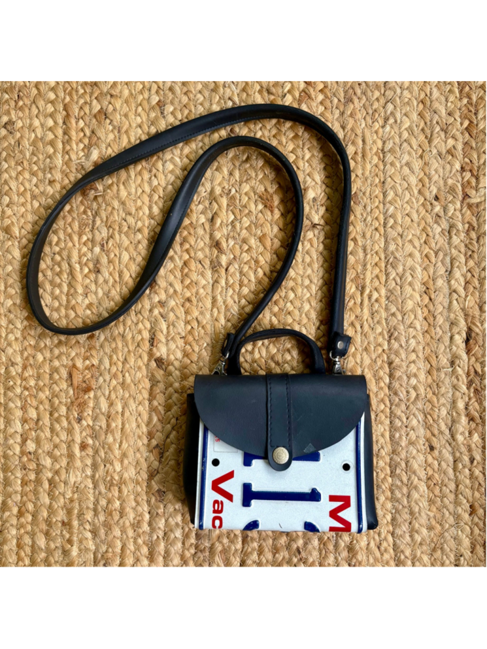Vintage 90s Little Earth brand Maine license plate purse